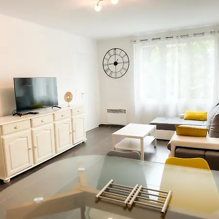 Lili-tiamconciergerie- Apartman *